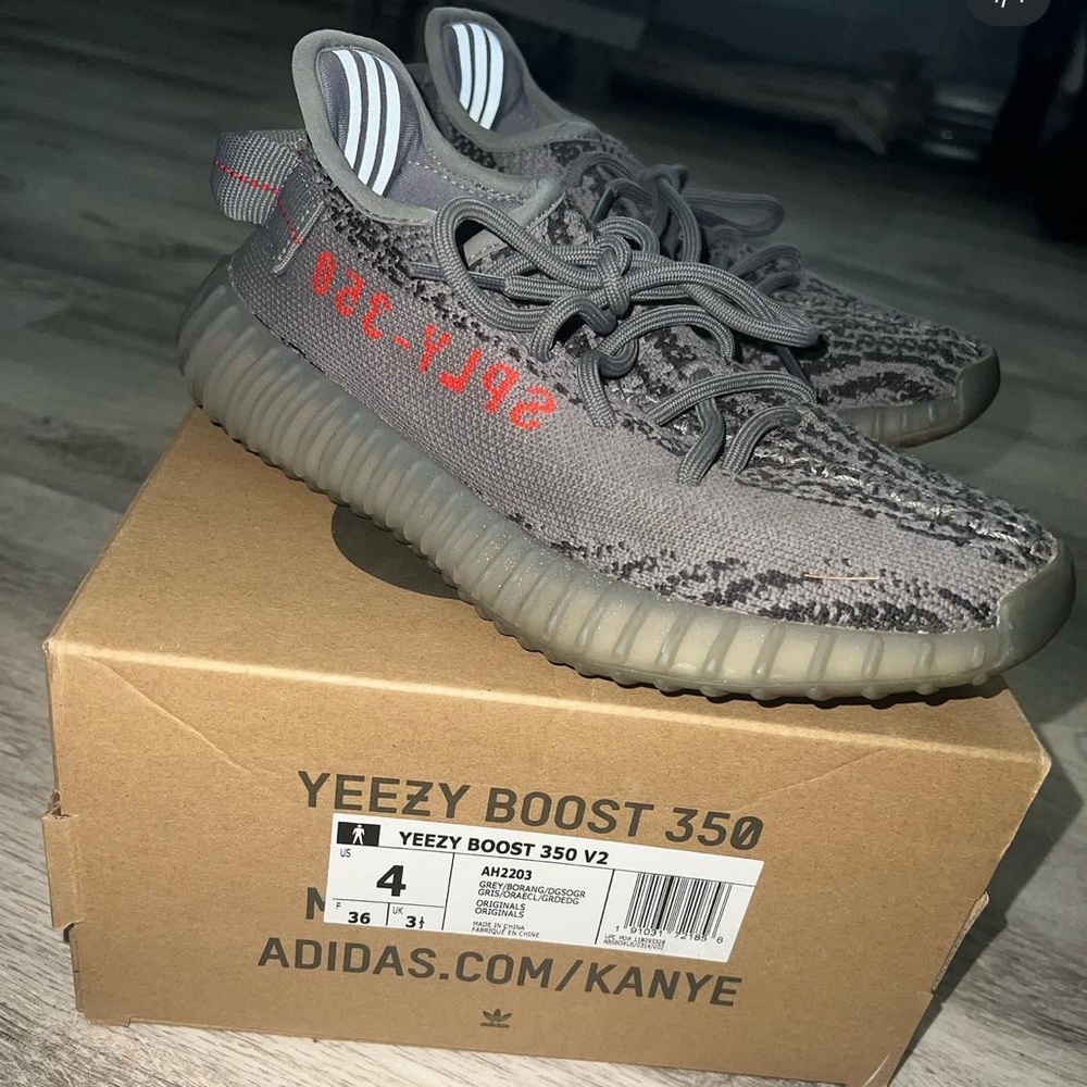 Yeezy 350 boosts. Comes with original box. size 4